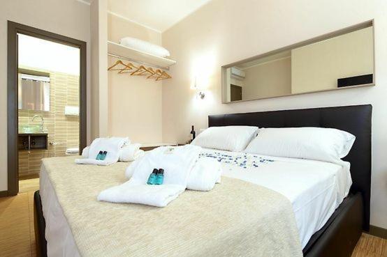 Colosseum Resort Rome Exterior photo